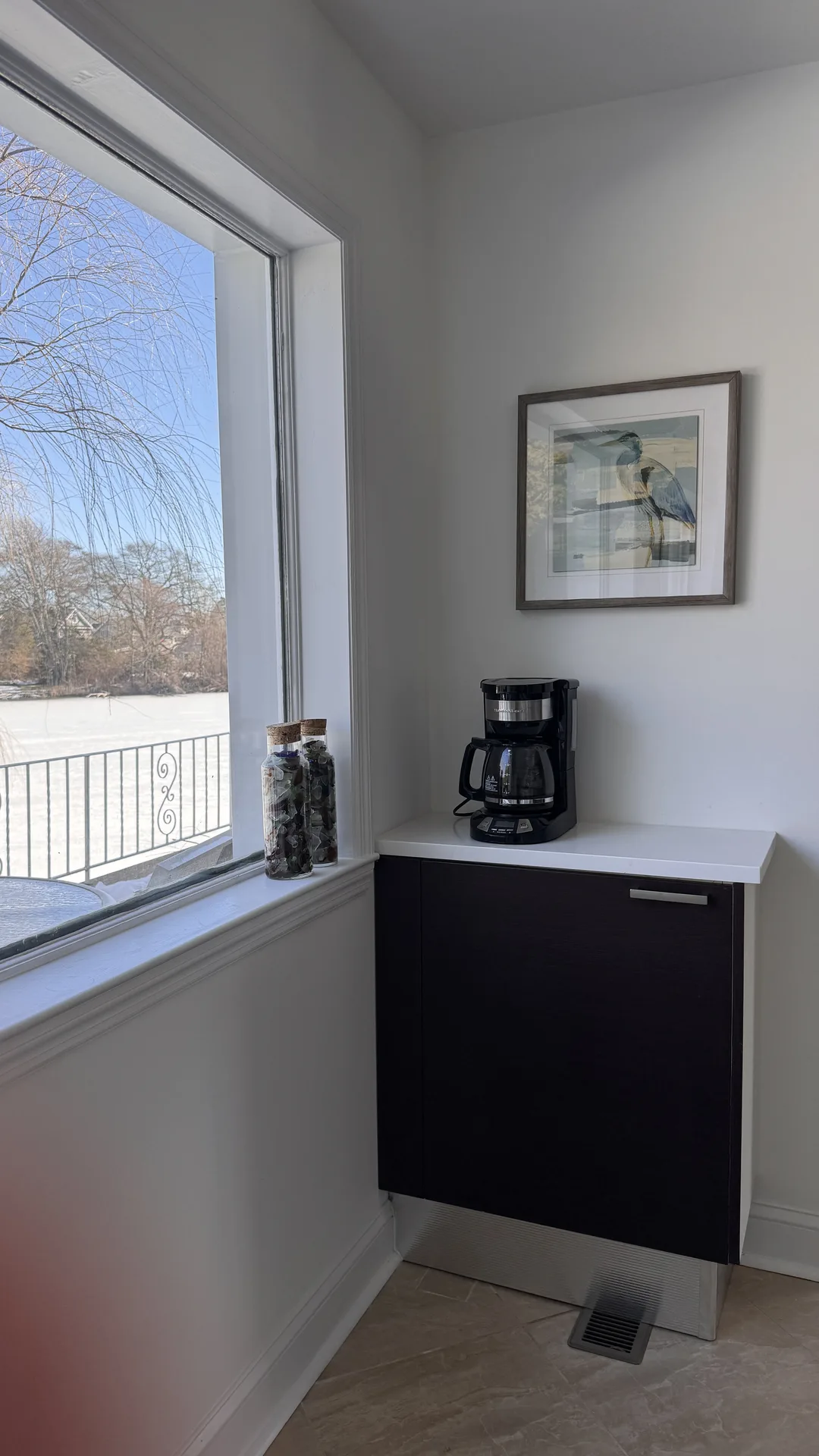 Kitchen alternate view